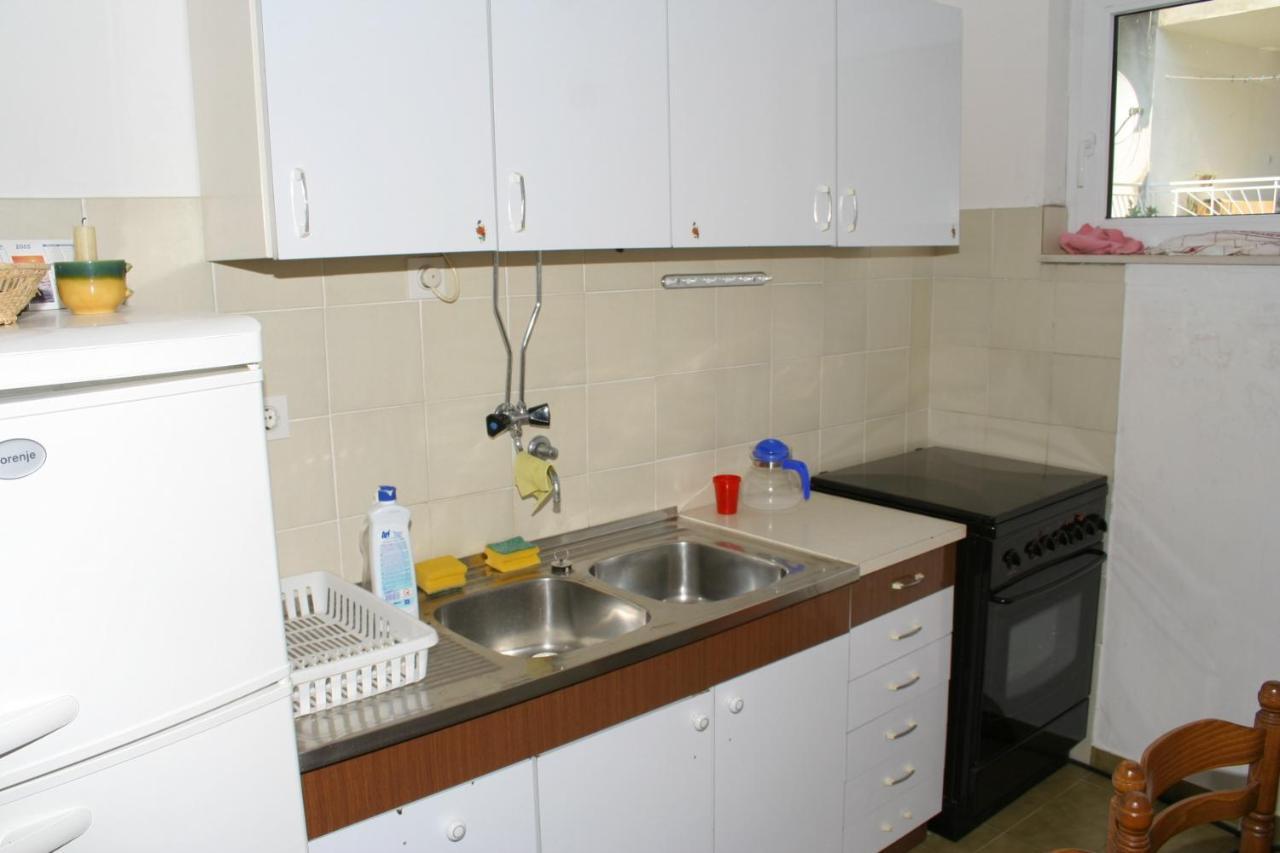 Apartments By The Sea Podgora, Makarska - 518 Екстериор снимка